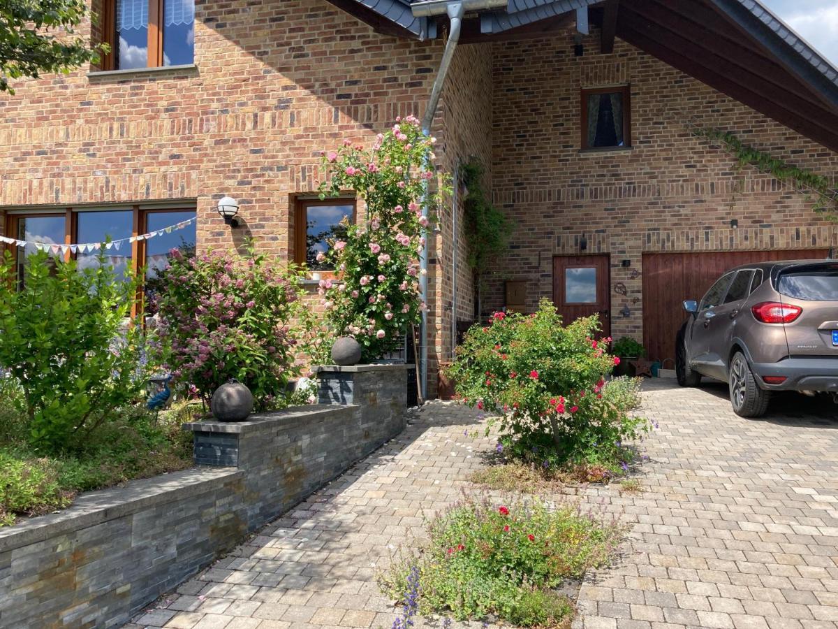 Belles Fleurs Appartamento Oberhausen bei Kirn Esterno foto